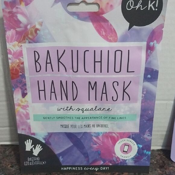 Bakuchiol Hand Mask with Squalane - Floral Design - Picture 3 of 7